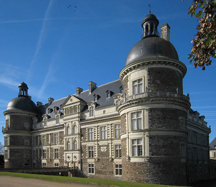 Castle Serrant