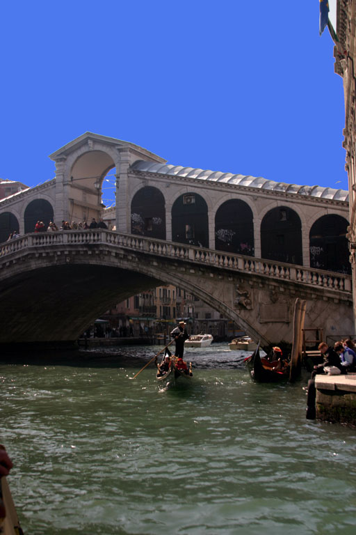 Rialto bridge Gondoliers