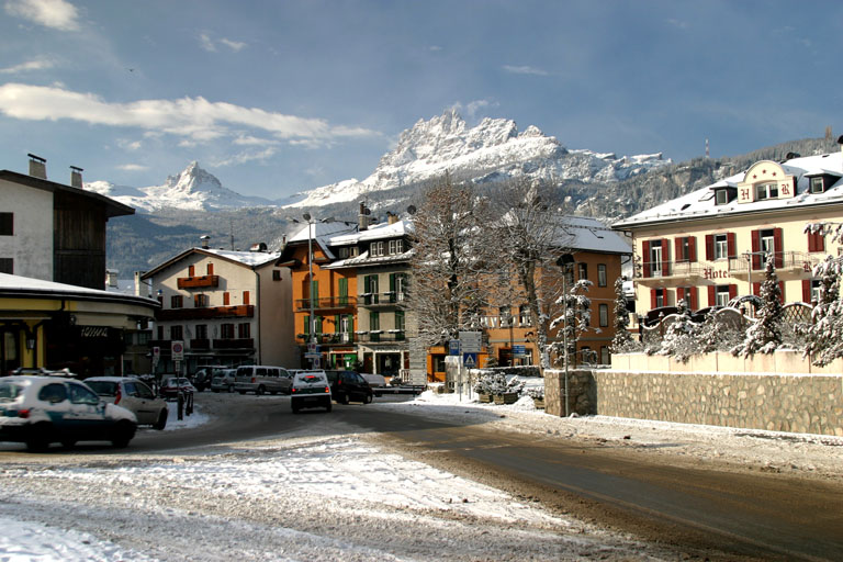 Cortina