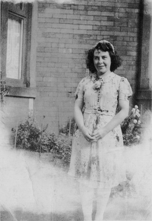 Mother in pink dress